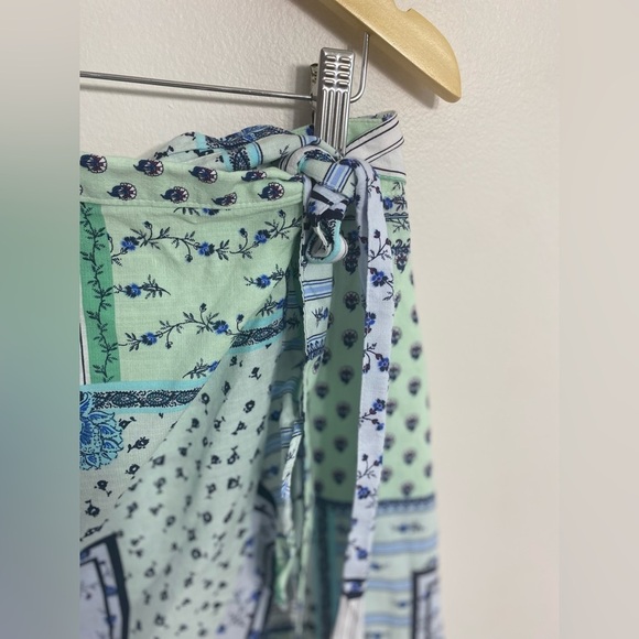 LOFT Patchwork Floral Mini Skirt Ruffle Blue Mint Green Tie Waist Size 8 Cotton - Picture 5 of 8